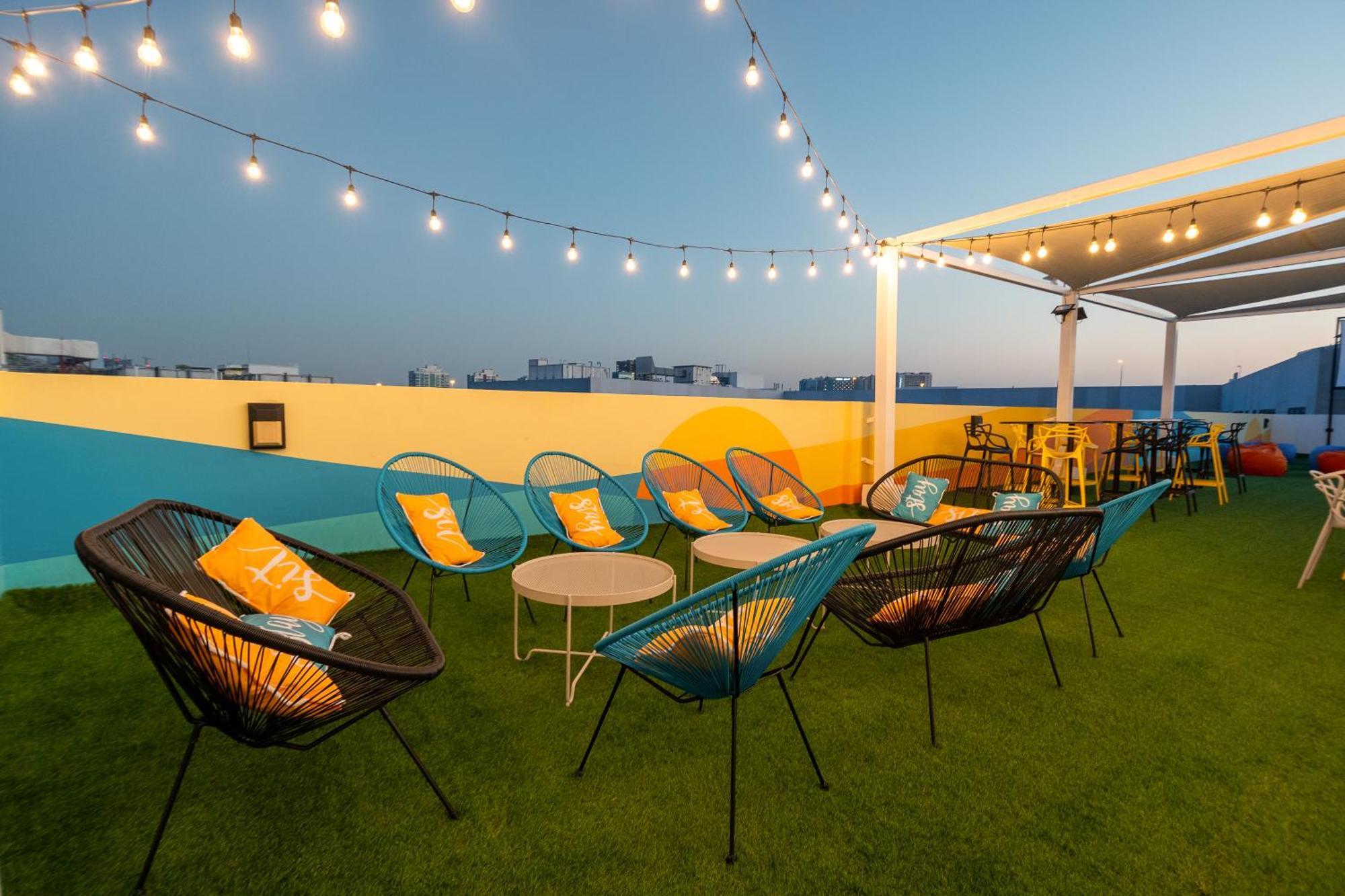 Aparthotel Izzzi Life Mint Dubaj Zewnętrze zdjęcie
